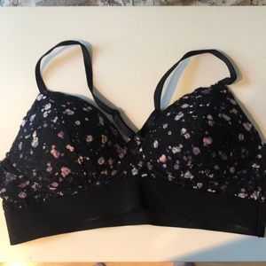 Lightly lined Victoria’s Secret Pink Bralette